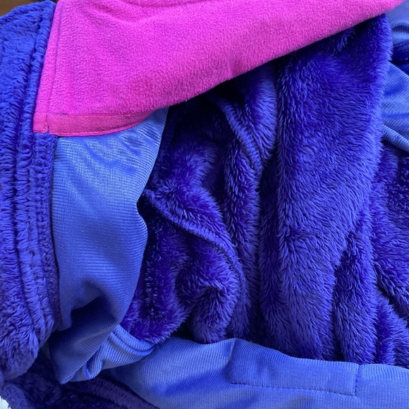 The North Face Women’s Osito Jacket - Picture 12 of 12